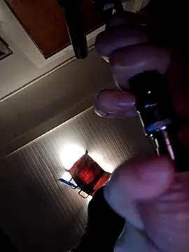 Snapshot of Squirtdream707 chatting on September 25, 2:15 am Squirtdream707 online show from September 25, 2:15 am