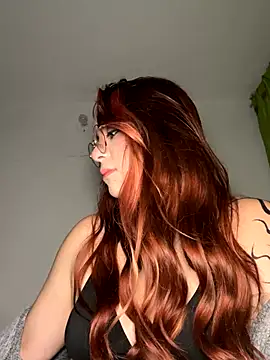 Snapshot of NatyOlson chatting on November 15, 1:14 am NatyOlson online show from November 15, 1:14 am