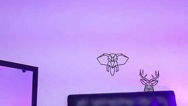 Skinny hottie18 online show from February 8, 4:25 pm