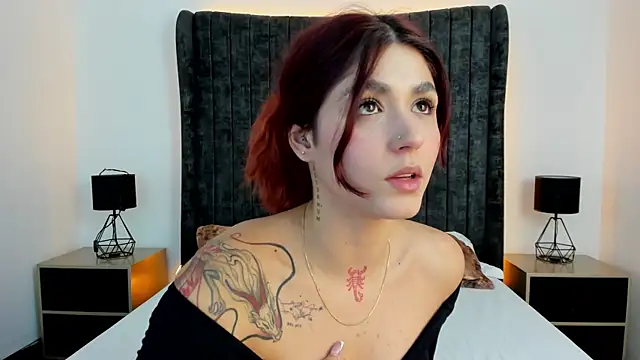 Snapshot of AnnyCherry_ chatting on November 5, 12:54 am AnnyCherry online show from November 5, 12:54 am