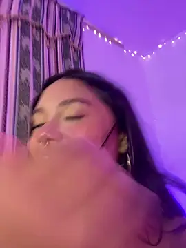 DIANEE 01 online show from March 1, 3:32 am