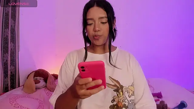 DIANEE 01 online show from March 17, 2:41 am