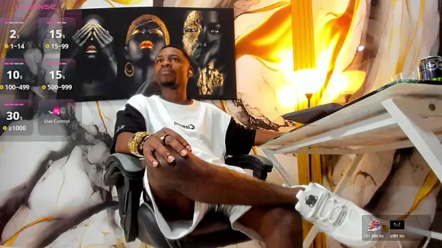 Snapshot of Thomas_shelbys chatting on November 25, 3:17 am Thomas shelbys online show from November 25, 3:17 am