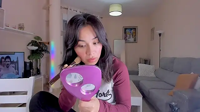 Adriennesexxx online show from October 18, 9:15 pm