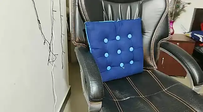 Snapshot of Anjali_cute-Pondati chatting on March 8, 11:27 am Anjali cute-Pondati online show from March 8, 11:27 am