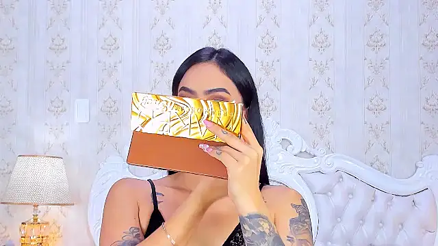 Snapshot of GiahDaniels chatting on December 12, 10:20 pm GiahDaniels online show from December 12, 10:20 pm