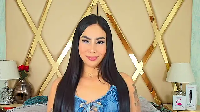 Snapshot of GiahDaniels chatting on January 20, 4:54 am GiahDaniels online show from January 20, 4:54 am