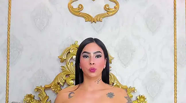 Snapshot of GiahDaniels chatting on February 7, 12:09 am GiahDaniels online show from February 7, 12:09 am