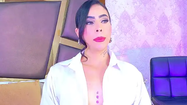 GiahDaniels online show from April 8, 1:16 am