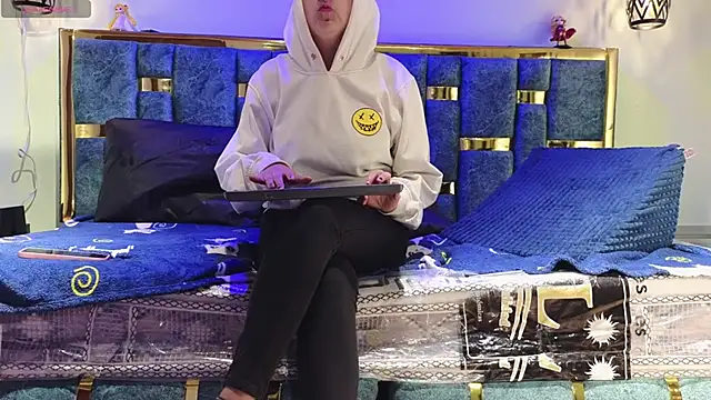 dakota guirl online show from February 27, 9:54 am