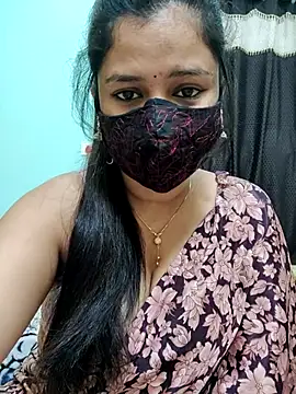 Snapshot of payal_sharma1 chatting on November 2, 7:33 am payal sharma1 online show from November 2, 7:33 am