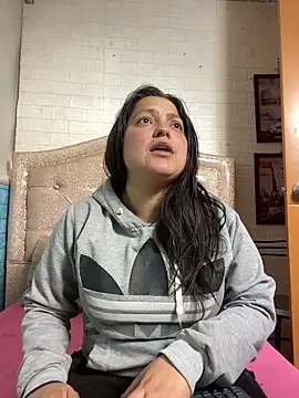 Snapshot of KataleyaStiward chatting on November 11, 12:49 pm KataleyaStiward online show from November 11, 12:49 pm