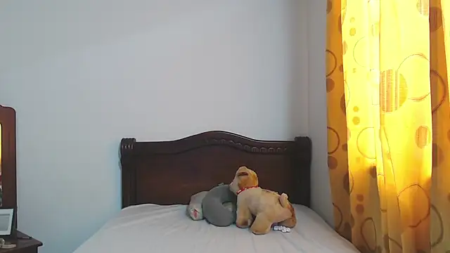 Snapshot of StormiHills chatting on November 16, 6:24 pm StormiHills online show from November 16, 6:24 pm