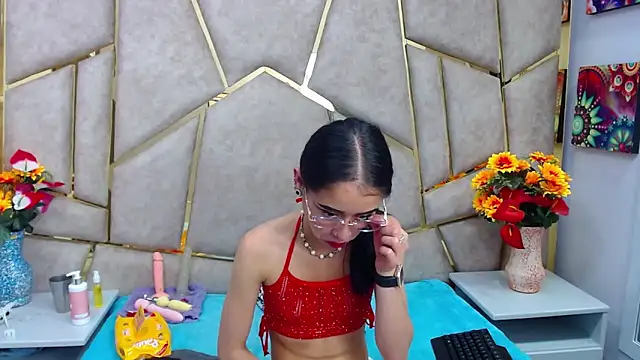 Snapshot of AnnySweett_ chatting on February 10, 4:47 pm AnnySweett online show from February 10, 4:47 pm