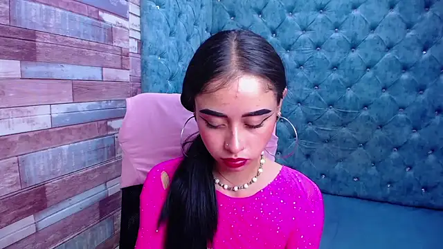 Snapshot of AnnySweett_ chatting on February 18, 7:41 pm AnnySweett online show from February 18, 7:41 pm