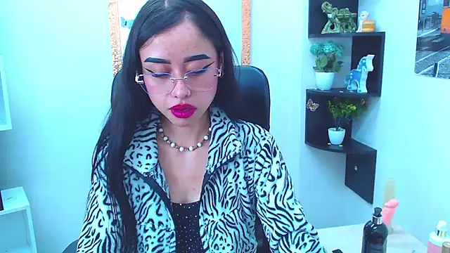 Snapshot of AnnySweett_ chatting on March 3, 3:53 pm AnnySweett online show from March 3, 3:53 pm