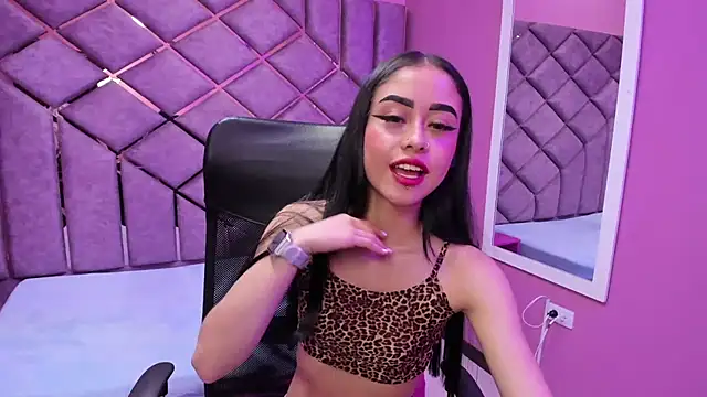 Snapshot of AnnySweett_ chatting on October 14, 2:18 pm AnnySweett online show from October 14, 2:18 pm