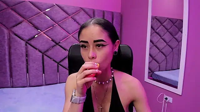 Snapshot of AnnySweett_ chatting on October 17, 3:58 pm AnnySweett online show from October 17, 3:58 pm