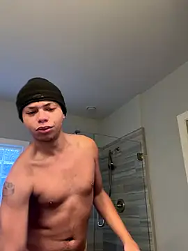 Snapshot of BubbaATL chatting on December 6, 2:17 pm BubbaATL online show from December 6, 2:17 pm