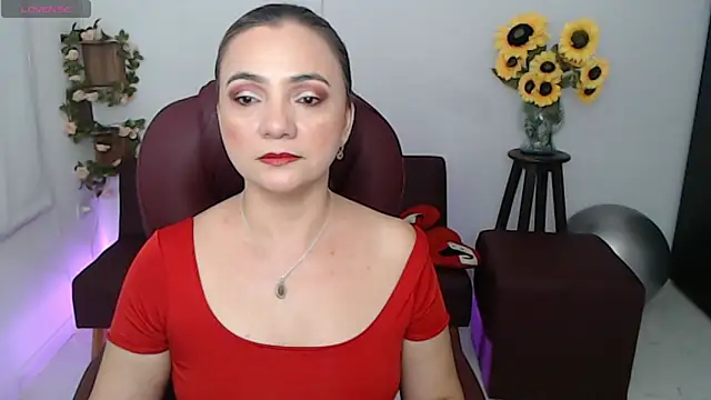 Ghada milf online show from April 21, 11:07 pm
