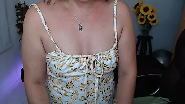 Ghada milf online show from May 15, 11:12 pm