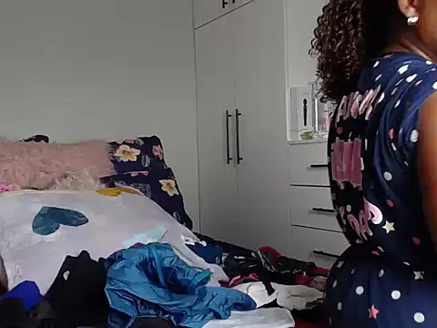 Amberbela online show from September 9, 8:47 am