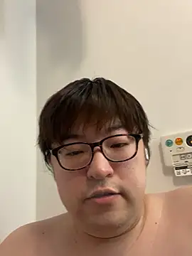 Snapshot of yuuki198912 chatting on October 6, 3:20 pm yuuki198912 online show from October 6, 3:20 pm