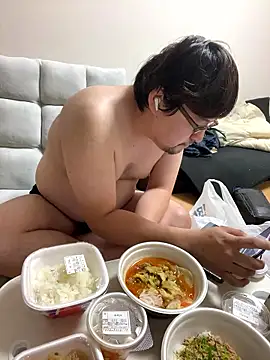 Snapshot of yuuki198912 chatting on October 28, 2:09 pm yuuki198912 online show from October 28, 2:09 pm