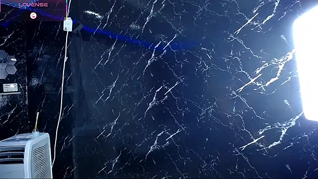 Snapshot of Hillary_queen chatting on October 5, 12:58 pm Hillary queen online show from October 5, 12:58 pm