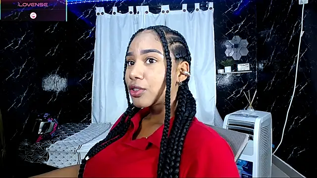 Snapshot of Hillary_queen chatting on October 10, 12:37 pm Hillary queen online show from October 10, 12:37 pm