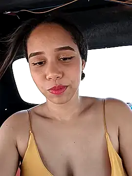 Snapshot of emma-19- chatting on March 18, 5:31 pm emma-19- online show from March 18, 5:31 pm