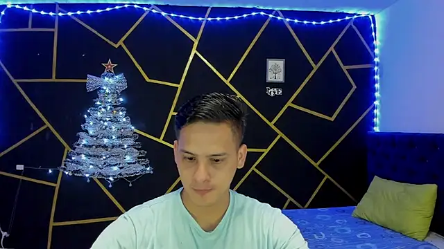 Snapshot of JANER_03 chatting on December 6, 3:41 am JANER 03 online show from December 6, 3:41 am