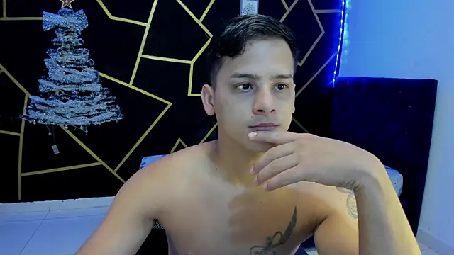 Snapshot of JANER_03 chatting on January 6, 1:41 pm JANER 03 online show from January 6, 1:41 pm