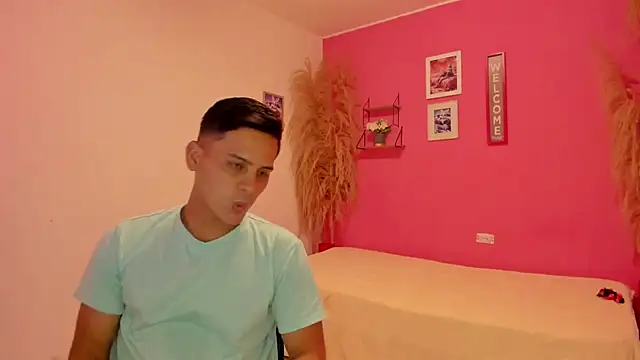 Snapshot of JANER_03 chatting on October 29, 4:09 pm JANER 03 online show from October 29, 4:09 pm