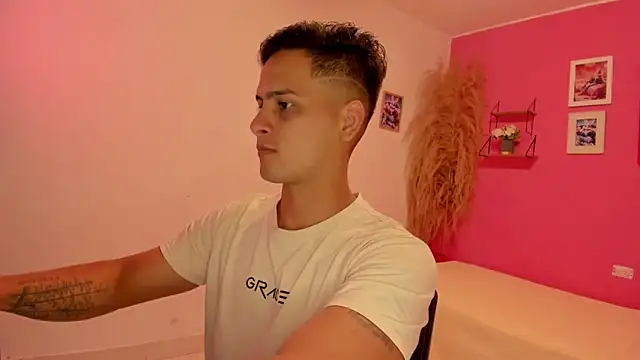 Snapshot of JANER_03 chatting on November 2, 5:59 pm JANER 03 online show from November 2, 5:59 pm