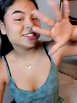 Snapshot of Cleo_hills chatting on January 24, 1:36 pm Cleo hills online show from January 24, 1:36 pm