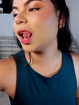 Snapshot of Cleo_hills chatting on March 21, 1:12 pm Cleo hills online show from March 21, 1:12 pm