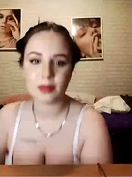 AdelinaJude online show from December 29, 8:37 pm