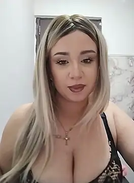 AdelinaJude online show from September 28, 7:19 pm