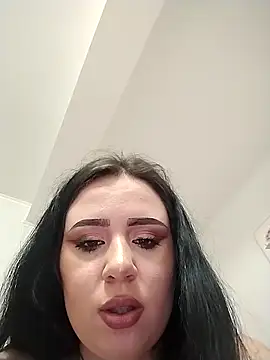 AdelinaJude online show from March 4, 8:59 pm