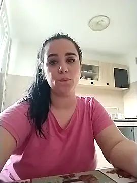 AdelinaJude online show from April 16, 4:08 pm