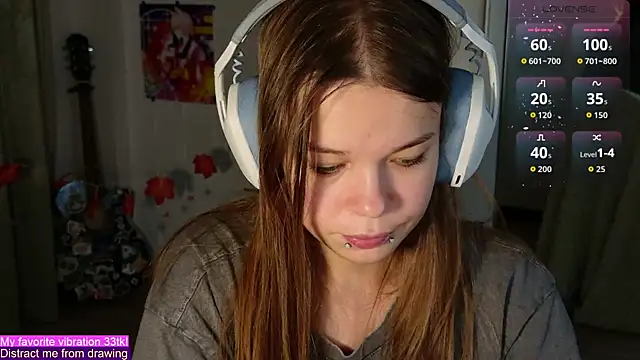 ValBae online show from October 26, 8:59 pm