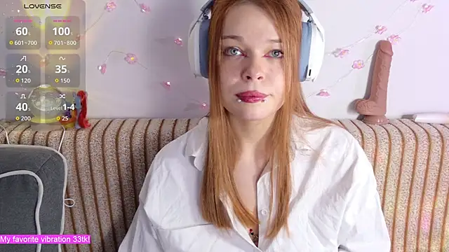 ValBae online show from November 24, 9:36 pm