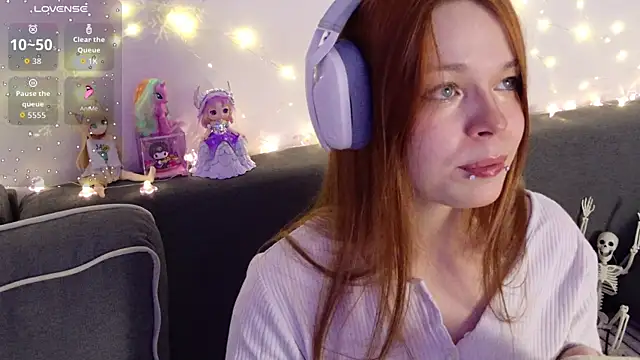 ValBae online show from January 12, 9:20 pm