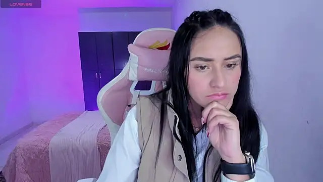 Tinylottie online show from April 13, 11:54 pm