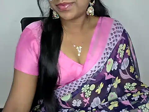 shila20 online show from February 24, 6:15 pm