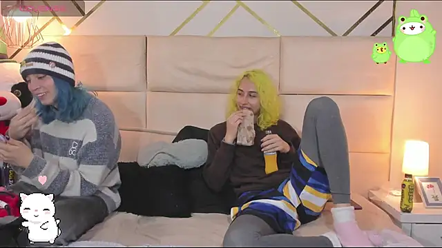 -kisa  online show from November 12, 2:12 am