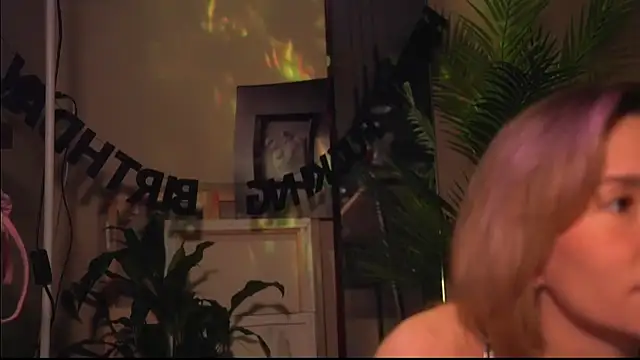 Snapshot of Arianna_Richi chatting on November 2, 4:59 am Arianna Richi online show from November 2, 4:59 am