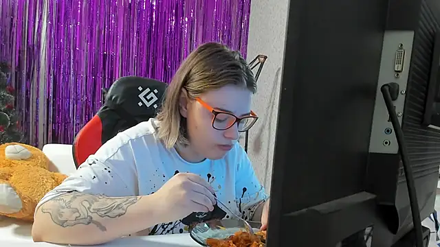 Seductive She Wolf online show from January 29, 10:27 am