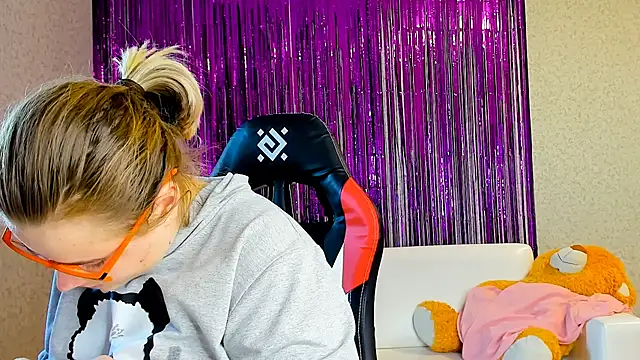 Seductive She Wolf online show from March 7, 12:34 pm